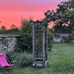 Le Clos Des Vignes Bed & Breakfast Notre-Dame-de-l'Isle