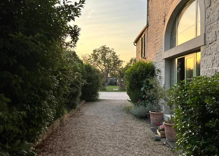 Le Clos Des Vignes 3* Notre-Dame-de-l'Isle