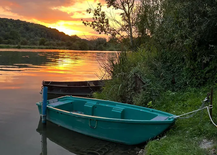 Le Clos Des Vignes Couette-café 3*